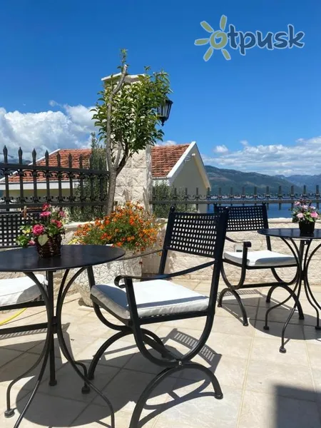 Фото отеля Mare Villa 3* Tivatas Juodkalnija barai ir restoranai