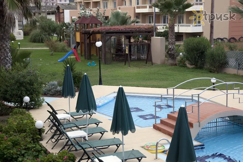 Фото отеля Maleme Mare Beachside Hotel 4* о. Крит – Ханья Греція екстер'єр та басейни