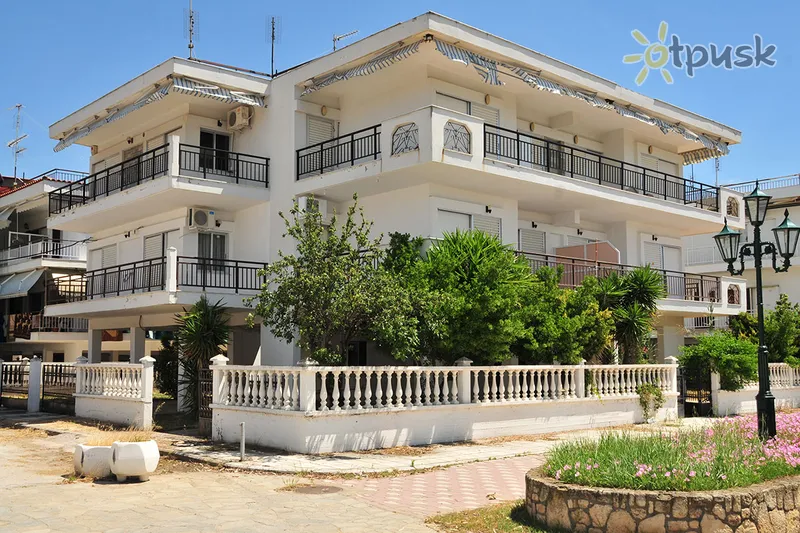 Фото отеля Akti Apartments 2* Halkidiki — Kasandra Grieķija ārpuse un baseini