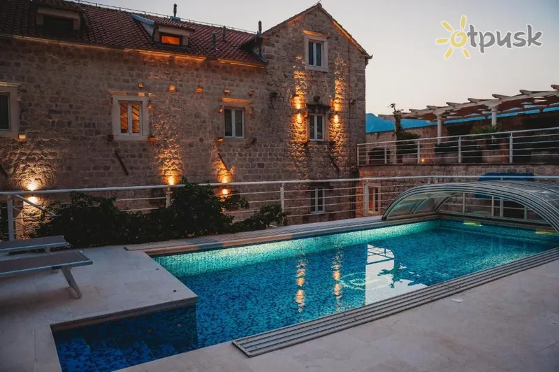 Фото отеля Palazzo Radomiri 4* Kotoras Juodkalnija išorė ir baseinai