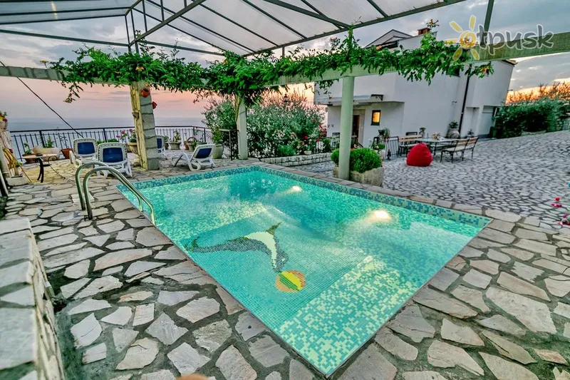 Фото отеля Zen Apartments 3* Петровац Чорногорія екстер'єр та басейни
