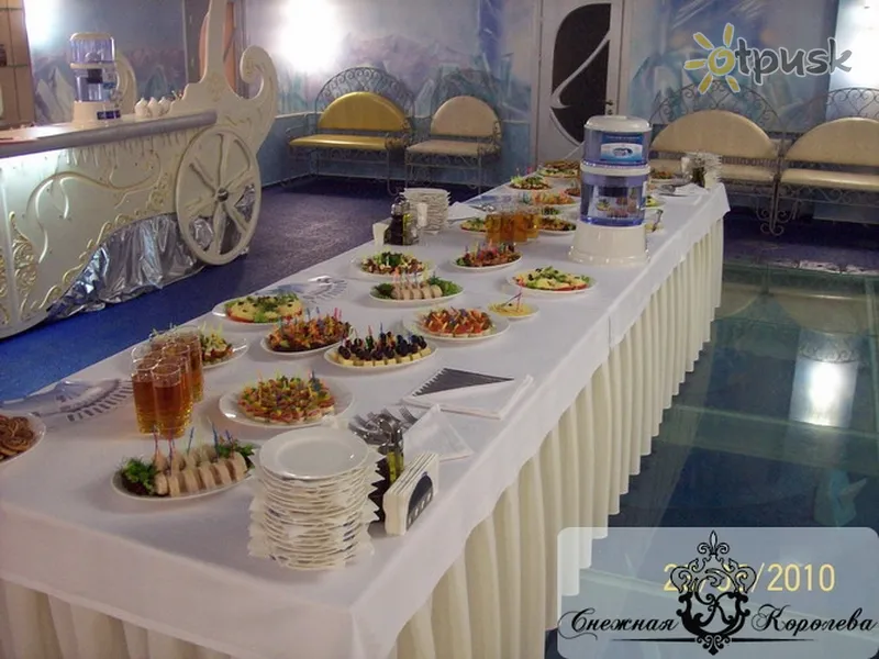 Фото отеля Снежная Королева 3* Černomorska Ukraina bāri un restorāni