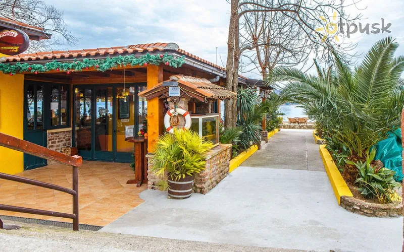 Фото отеля Tropico Villa 3* Budva Melnkalne bāri un restorāni