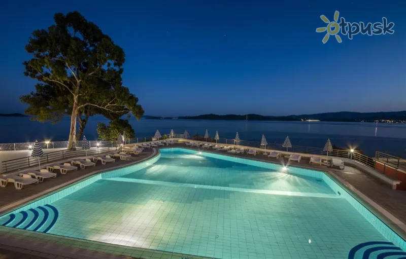 Фото отеля Aminess Casa Bellevue 4* Оребич Хорватія екстер'єр та басейни