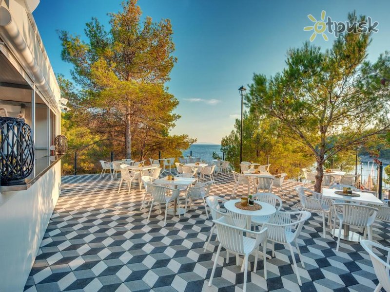 Фото отеля Gava Waterman Milna Resort 4* о. Брач Хорватия бары и рестораны