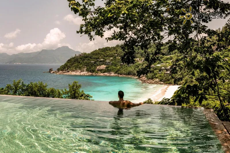 Фото отеля Four Seasons Resort Seychelles 5* о. Маэ Сейшельские о-ва экстерьер и бассейны