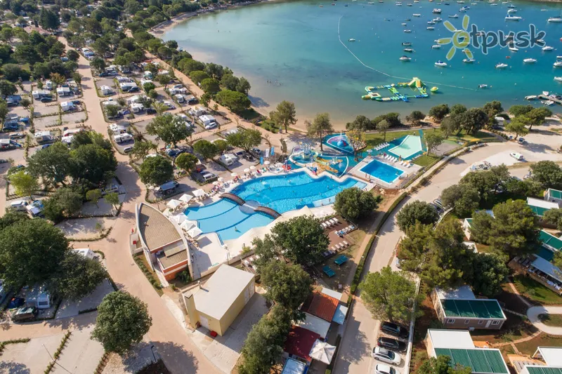 Фото отеля Vestar Camping 4* Ровинь Хорватия экстерьер и бассейны