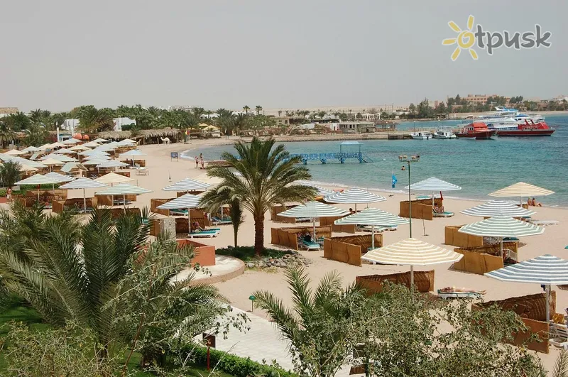 Фото отеля Menaville Safaga Hotel & Resort 4* Сафага Египет пляж
