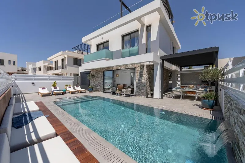 Фото отеля Louis Chris Le Mare Gold Villa 5* Protaras Kipras išorė ir baseinai