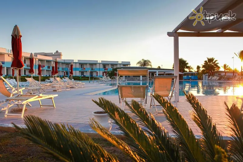 Фото отеля Club Selinunte Beach AiMor 4* о. Сицилія Італія екстер'єр та басейни
