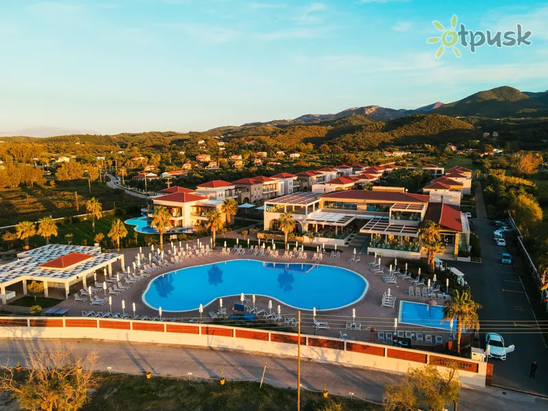 Фото отеля Almyros Beach Resort & Spa 5* Korfu Graikija išorė ir baseinai