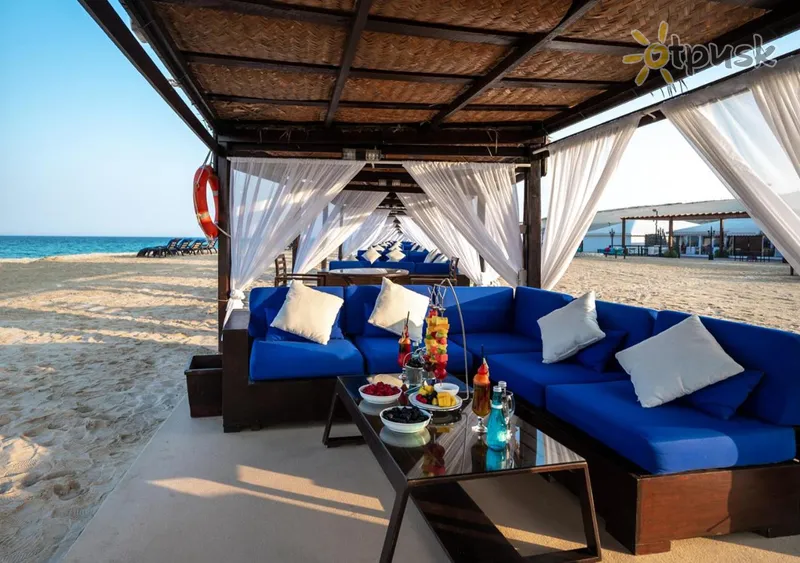 Фото отеля Regency Sealine Camp 5* Доха Катар пляж