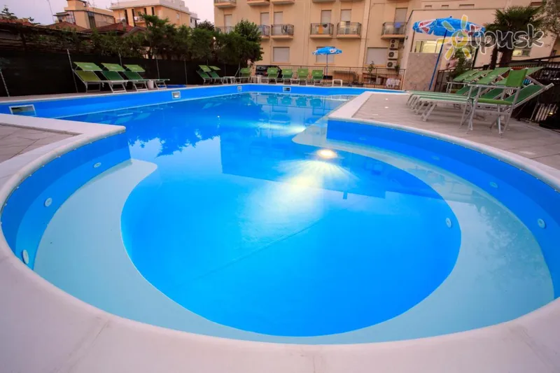 Фото отеля Vannini Hotel 3* Ріміні Італія екстер'єр та басейни