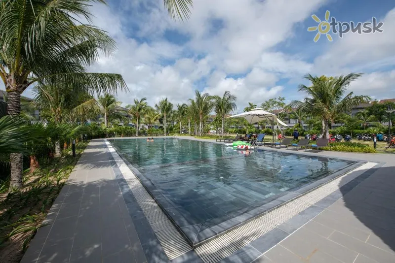 Фото отеля Morris Hotel Phu Quoc 3* о. Фукуок В'єтнам екстер'єр та басейни