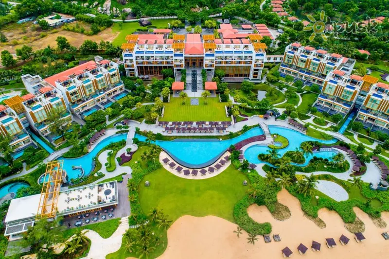Фото отеля Angsana Lang Co 5* Хюе В'єтнам екстер'єр та басейни