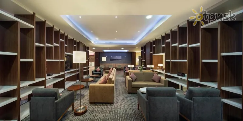 Фото отеля Hampton by Hilton Istanbul Kayasehir 3* Stambula Turcija vestibils un interjers