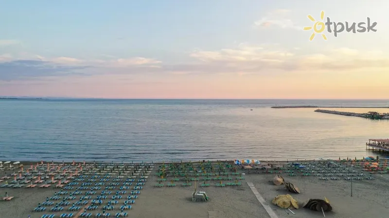 Фото отеля President 4* Шкодер Албанія пляж