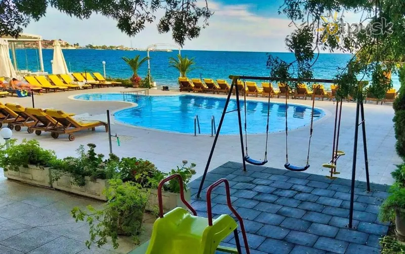 Фото отеля Aphrodite Beach Hotel 4* Несебр Болгарія екстер'єр та басейни