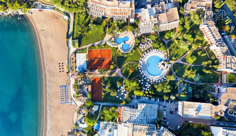 Фото отеля Iberostar Bellevue 4* Бечичі Чорногорія екстер'єр та басейни