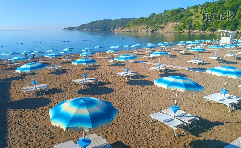Фото отеля Mediteran Hotel 4* Бечичи Черногория пляж