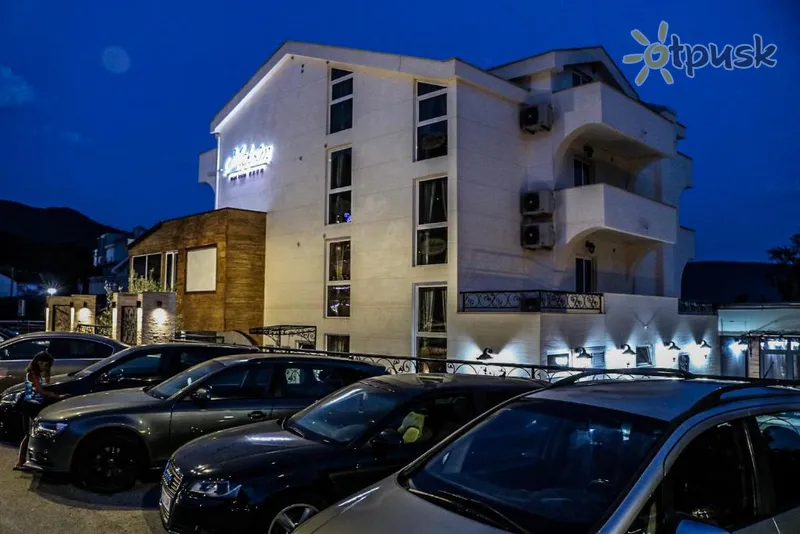 Фото отеля Maksim Hotel 4* Герцег Нови Черногория экстерьер и бассейны