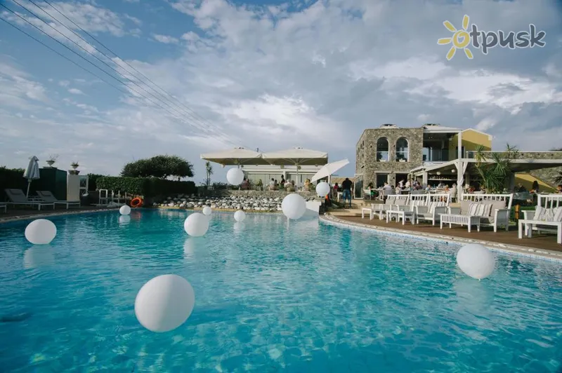 Фото отеля Restia Suites 5* Korfu Graikija išorė ir baseinai
