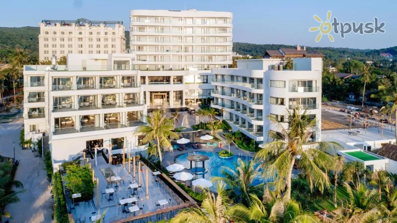 Фото отеля Sunset Beach Resort & Spa 4* о. Фукуок В'єтнам екстер'єр та басейни