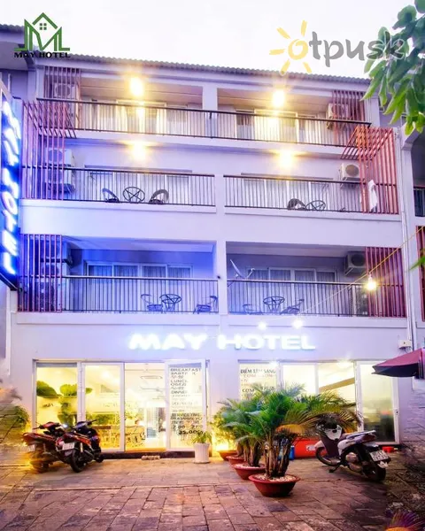 Фото отеля May Hotel Phu Quoc 2* о. Фукуок В'єтнам екстер'єр та басейни