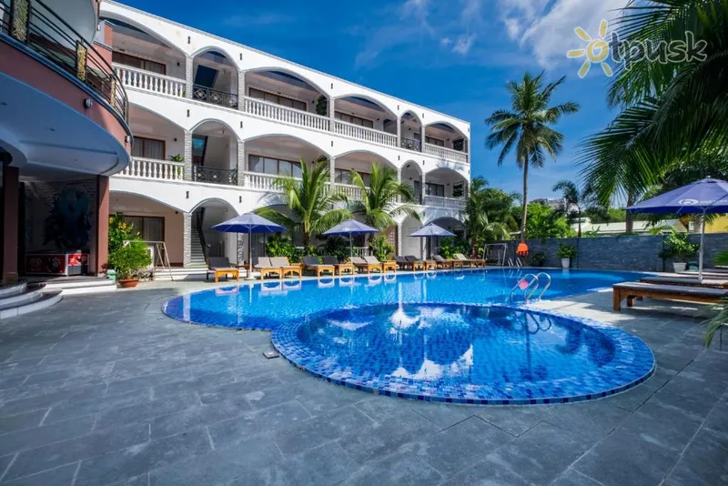 Фото отеля Brenta Phu Quoc Hotel 3* о. Фукуок В'єтнам екстер'єр та басейни