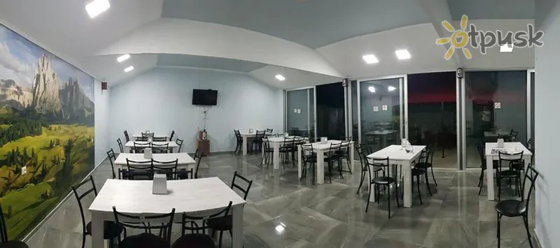 Фото отеля Sunny Hotel 3* Kobuleti Gruzija bāri un restorāni