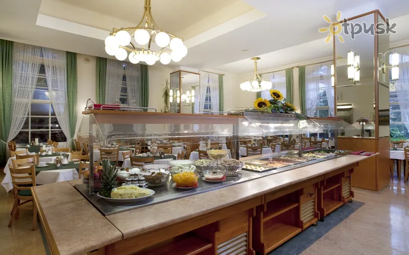 Фото отеля Palace 4* Лугачовице Чехия бары и рестораны