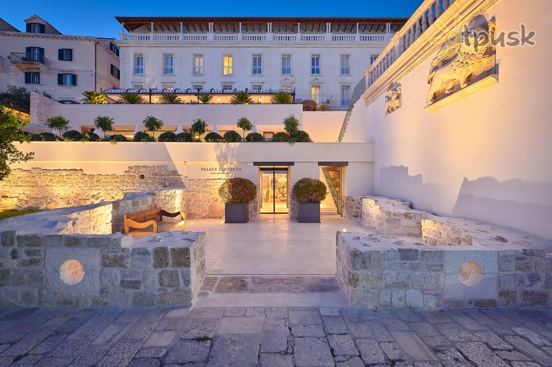 Фото отеля Palace Elisabeth, Hvar Heritage Hotel 3* о. Хвар Хорватия экстерьер и бассейны