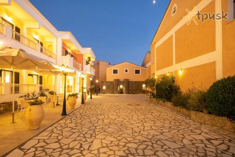 Фото отеля Rossis Hotel 3* о. Корфу Греция экстерьер и бассейны