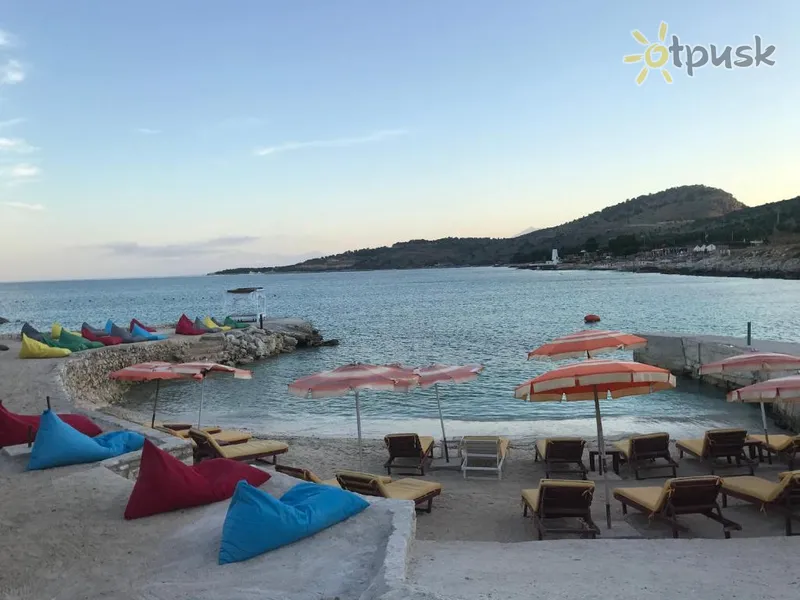 Фото отеля Seahorse 3* Ксамил Албания пляж