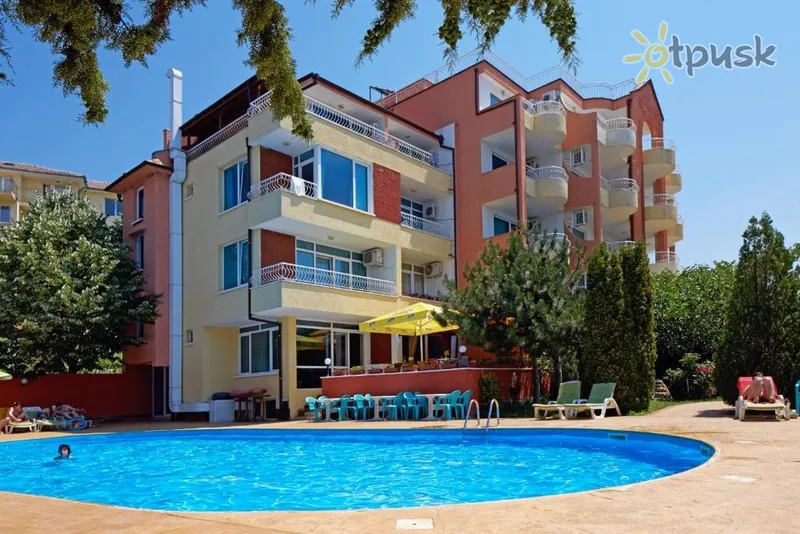 Фото отеля Consul 3* Святий Влас Болгарія екстер'єр та басейни