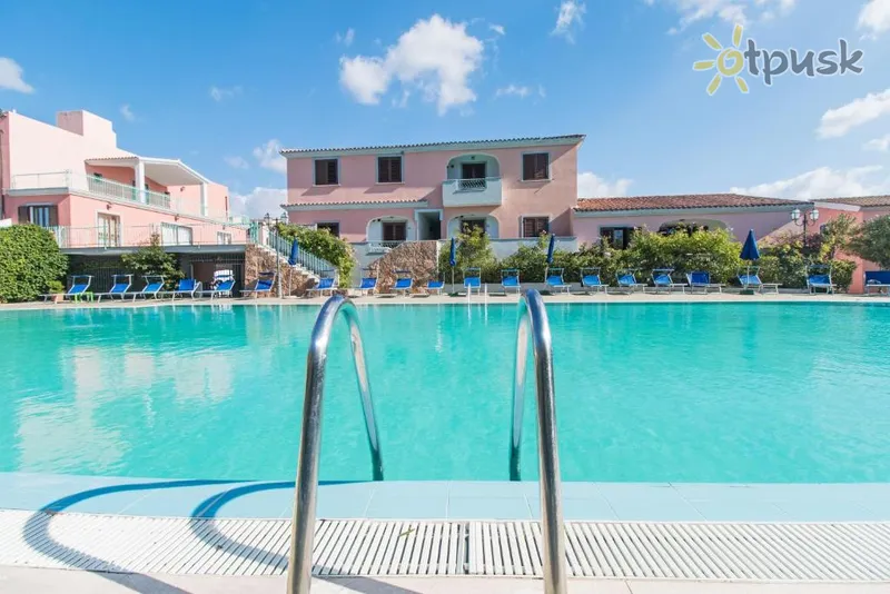 Фото отеля Gli Ontani Hotel Residence 4* о. Сардинія Італія екстер'єр та басейни