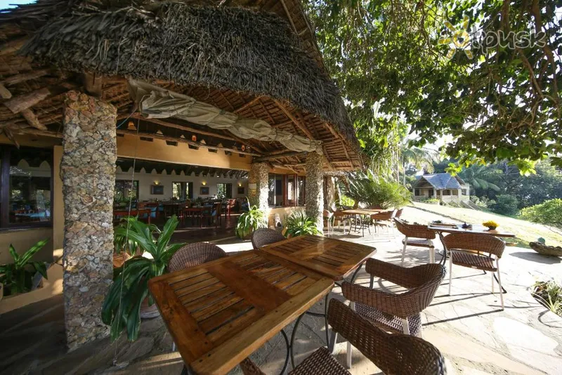 Фото отеля Kinasi Lodge 4* о. Мафия Танзания бары и рестораны