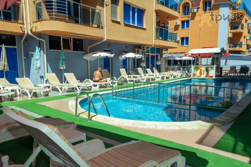 Фото отеля Dara Hotel 2* Primorsko Bulgarija išorė ir baseinai