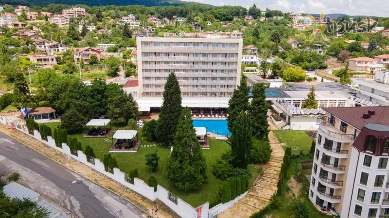 Фото отеля Detelina Hotel 3* Auksinės smiltys Bulgarija išorė ir baseinai