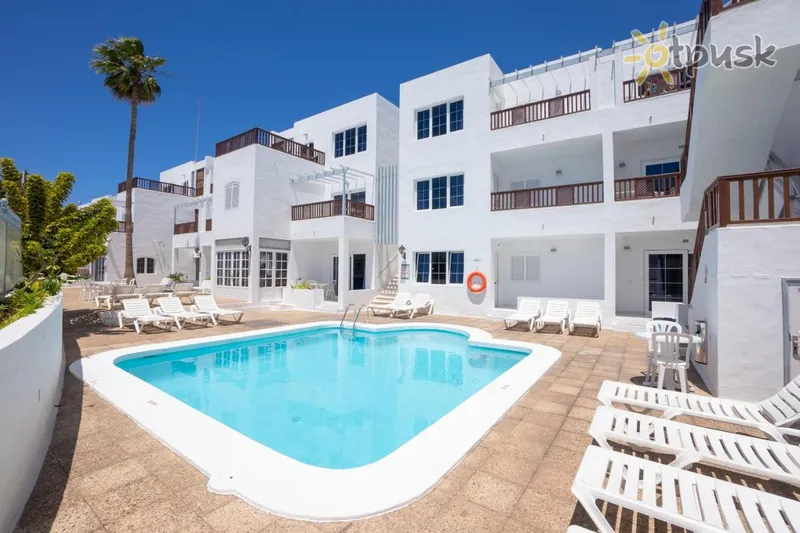 Фото отеля Vista Mar Apartamentos 3* Лас Пальмас Іспанія екстер'єр та басейни