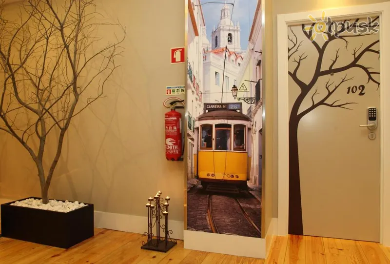 Фото отеля Castilho House Cais 3* Лиссабон Португалия лобби и интерьер