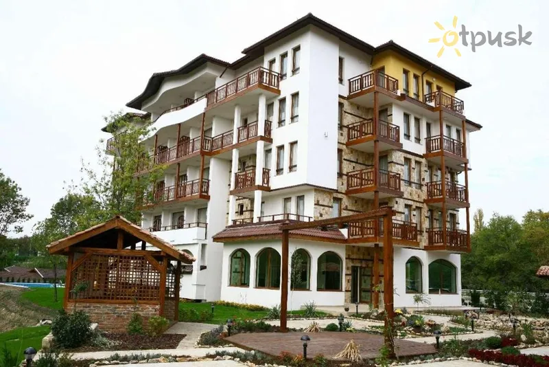 Фото отеля Ivanchov Han Hotel 3* Svētais Konstantīns un Jeļena Bulgārija ārpuse un baseini