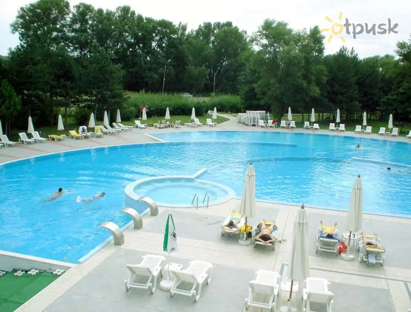 Фото отеля Hissar Hotel 4* Хісар Болгарія екстер'єр та басейни