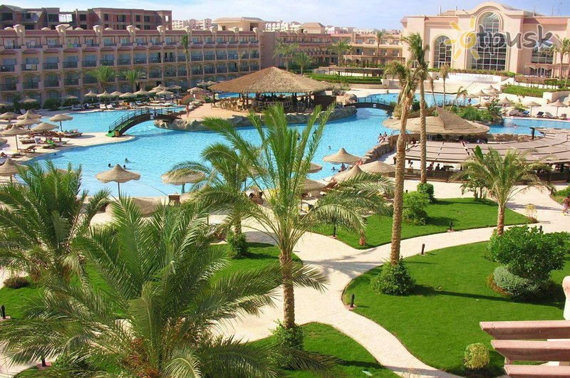 Фото отеля Otium Pyramisa Beach Resort 5* Сахл Хашиш Египет экстерьер и бассейны