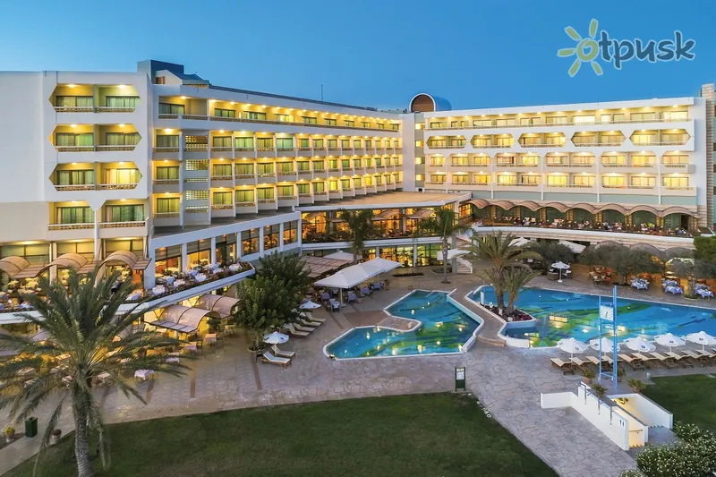 Фото отеля Constantinou Bros Athena Royal Beach Hotel 4* Пафос Кипр экстерьер и бассейны