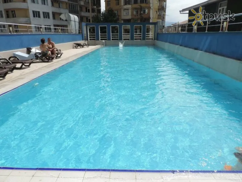 Фото отеля Yalcin Hotel 4* Batumi Gruzija ārpuse un baseini
