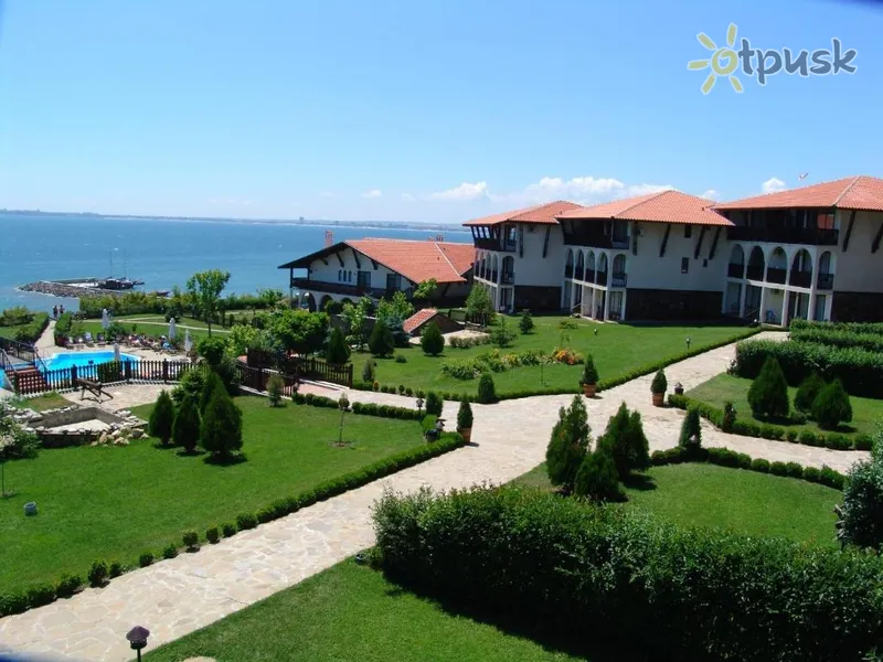 Фото отеля Monastery 2 3* Святий Влас Болгарія екстер'єр та басейни