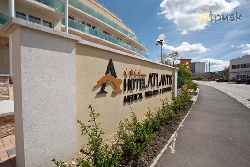 Фото отеля Atlantis Medical Wellness & Conference Hotel 4* Hajdúszoboszló Vengrija išorė ir baseinai