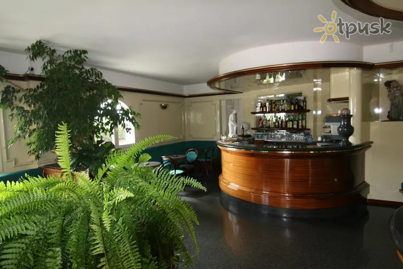 Фото отеля Leopold Hotel 3* Генуя Італія бари та ресторани
