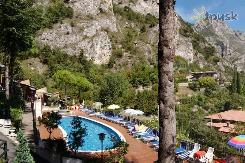 Фото отеля Residence Oasi 3* Оз. Гарда Італія екстер'єр та басейни